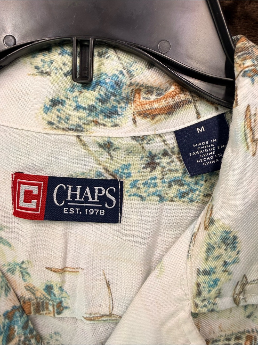 Chaps Men's Light Green Tropical Print Short-Sleeve Button-Up Shirt - Picture 2 of 4